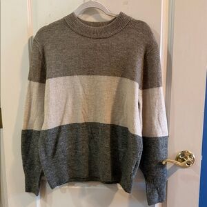 H&M Gray and Cream Colorblock Sweater